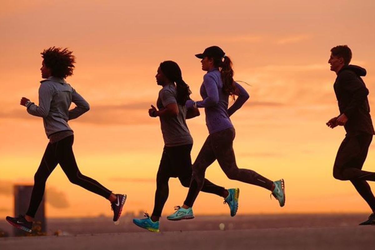 Neurosurgeon Reveals 5 Key Health Benefits of Walking: From Alzheimer’s Prevention to Better Heart Health